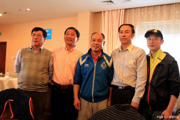 e路配资 从零到一：华丰方便面创始人熊毅武传奇创业之旅